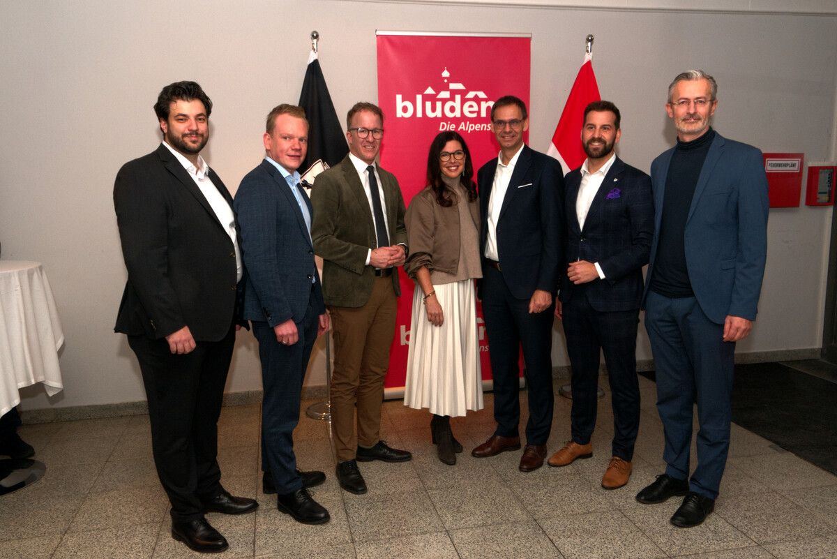 Cenk Dogan, Christof Bitschi, Christian Gantner, Andrea Mallitsch, Markus Wallner, Simon Tschann und Joachim Heinzl.⇒SCO