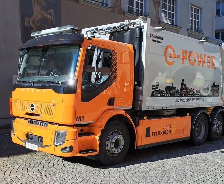 Das neue E-Müllsammelfahrzeug ist seit diesem Jahr in Feldkirch unterwegs.⇒Stadt