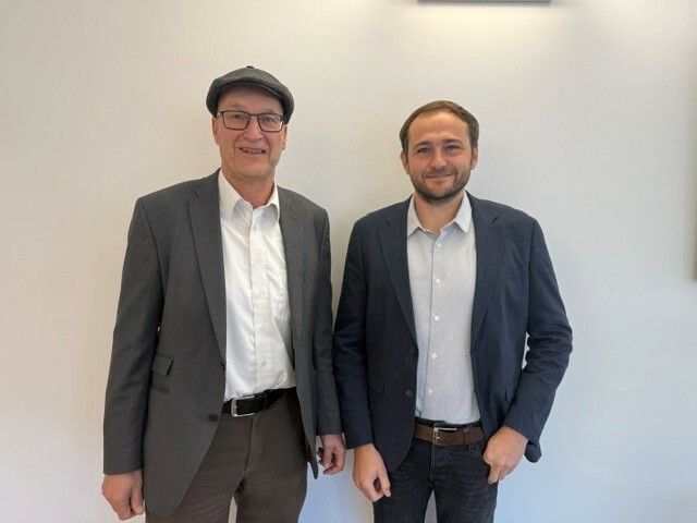 Der langjährige Geschäftsführer Klaus Müller (l.) und Raphael Girardi, der die Geschicke von Liebenau mitbestimmen wird.⇒stiftung