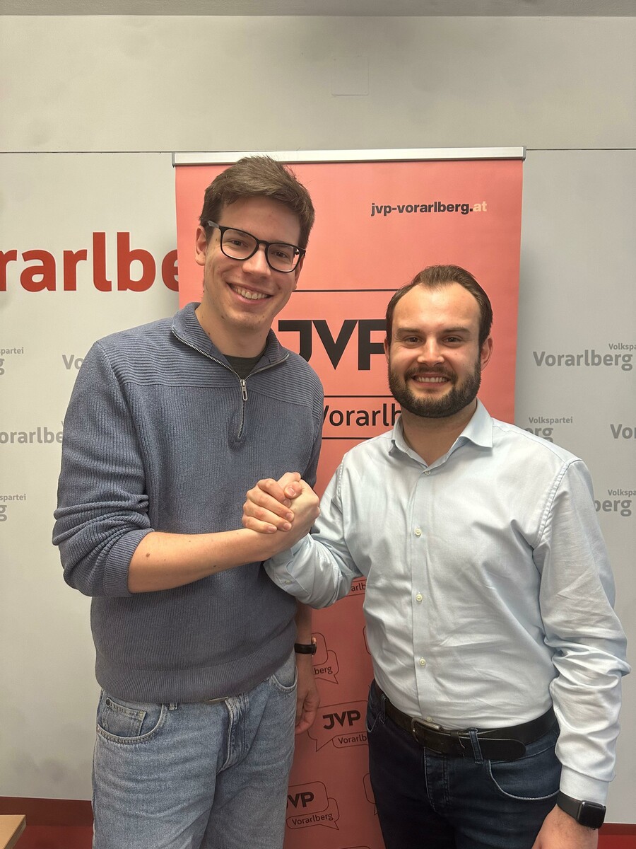 Der neue Geschäftsführer Matthias Thoma und Landesobmann Julian Bitsche.⇒JVP