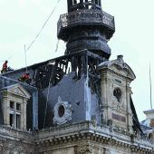 Brand in historischem Rathaus