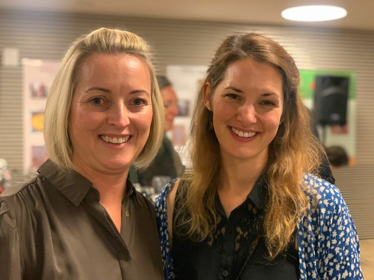 Engagiert in Sachen Trauerbegleitung für Kinder: Cornelia Bechter (l.) und Judith Eiter-Abdouni.