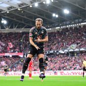 Bayern bauen Führung aus, Dortmund kriselt weiter