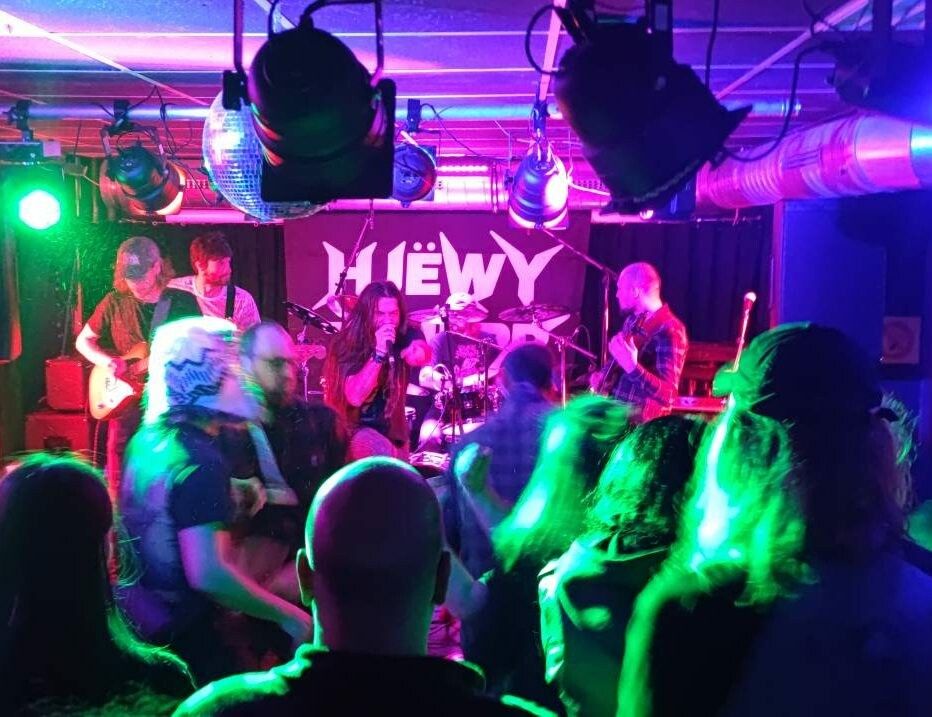 In der Villa K. wird ab heute Abend wieder gerockt. ⇒VILLA K.