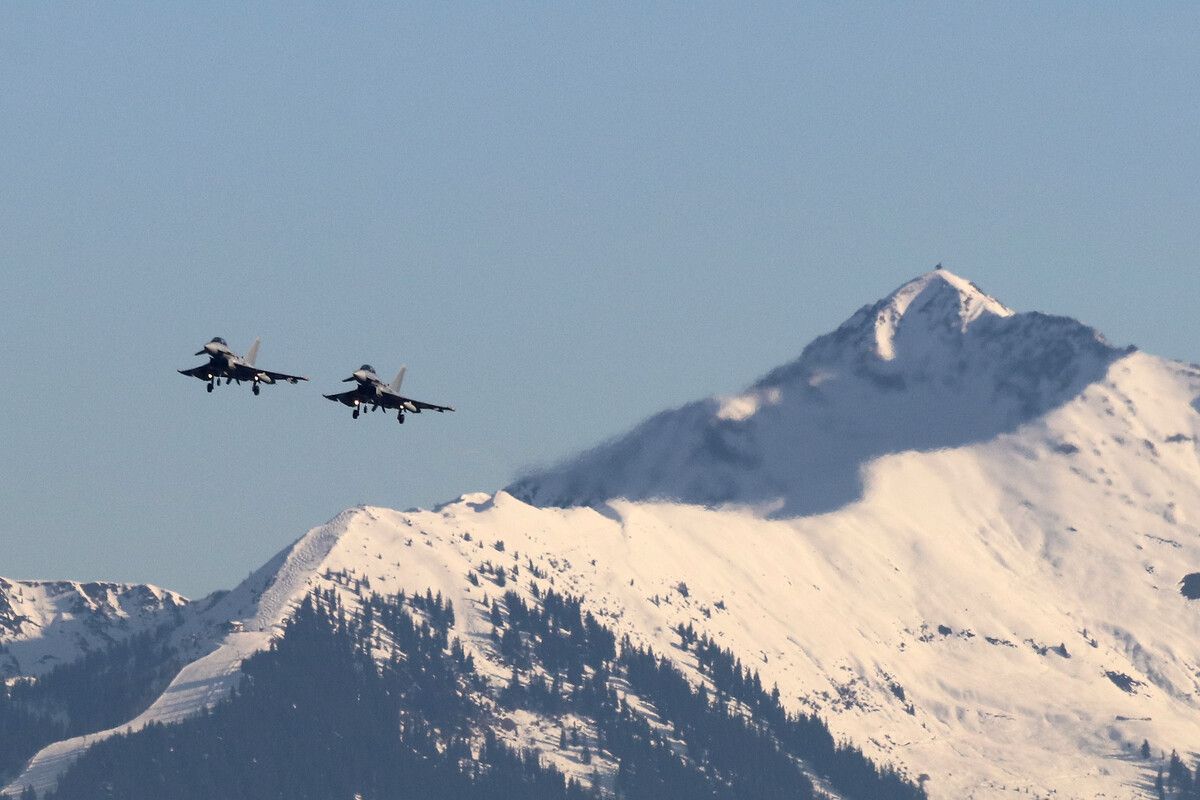 Kampfjets übernehmen wieder den Luftraumschutz. ⇒APA/HÖRL