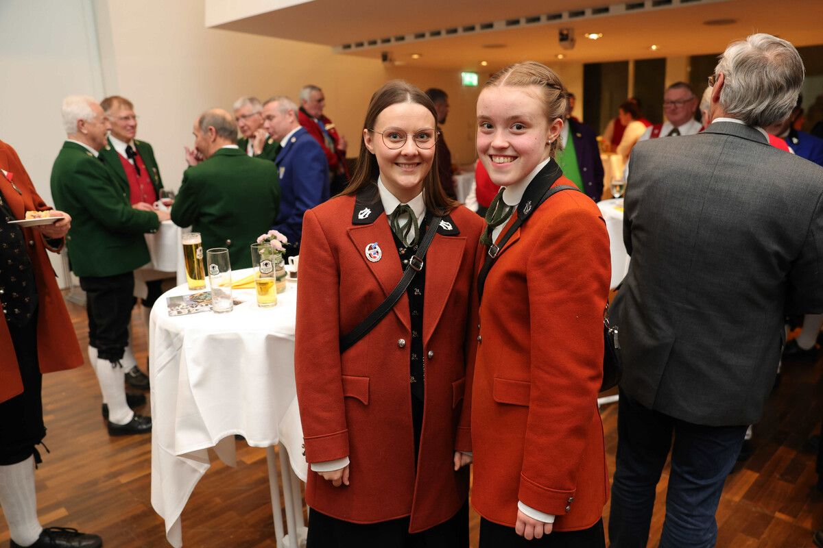 Katrin Ritter und Anna Metzler von der BM Wolfurt.