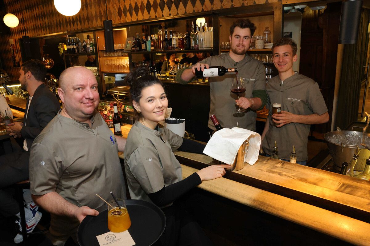 Matthias („Gelati“) Hagen, Laurie Paul, Betreiber Marco Schertler und Philipp Her­burger. ⇒AME
