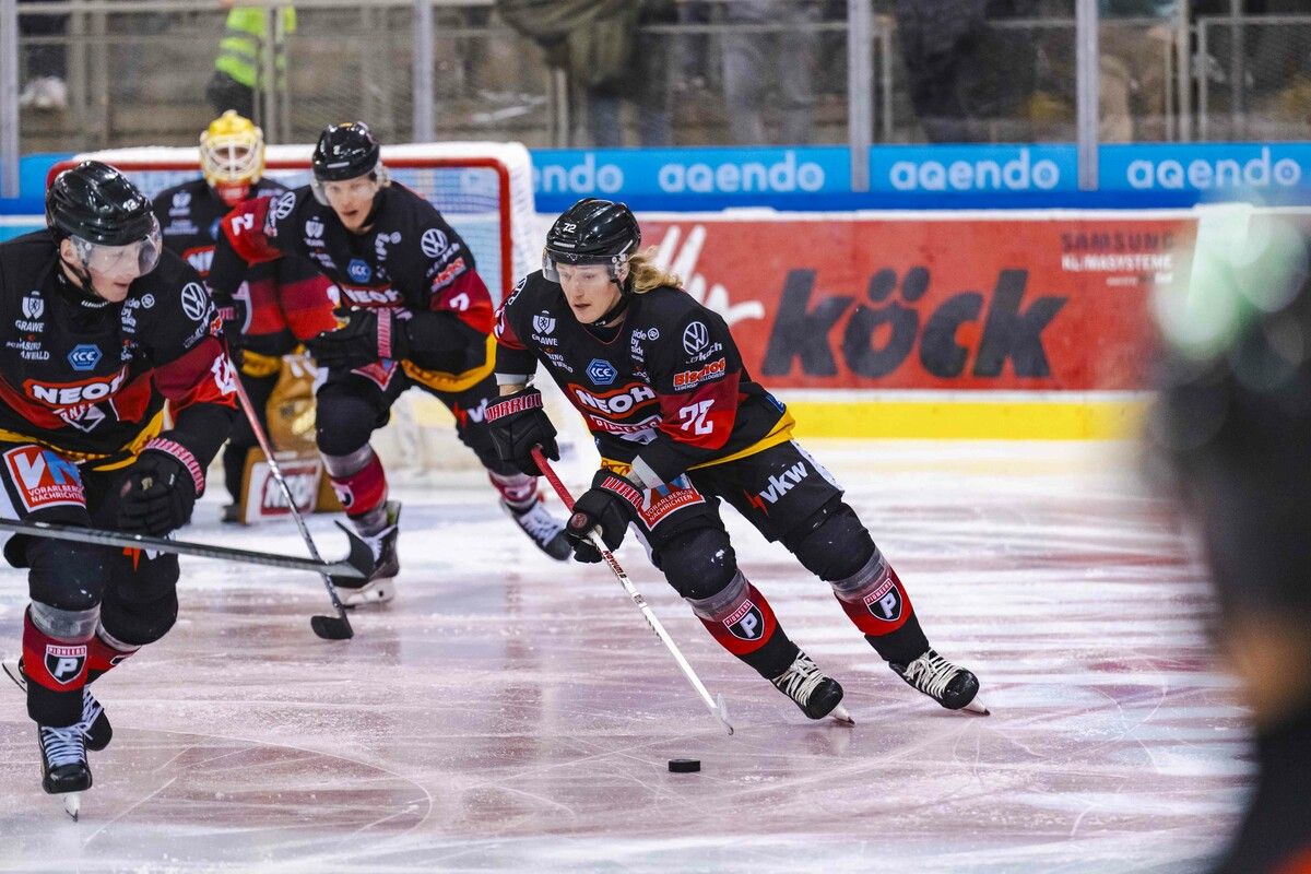 PIV-Stürmer Orrin Centazzo kennt das Motto für das Heimspieldoppel gegen Linz und Villach: „Geradlinig aufs Tor spielen und den Puck reinarbeiten“.⇒gepa