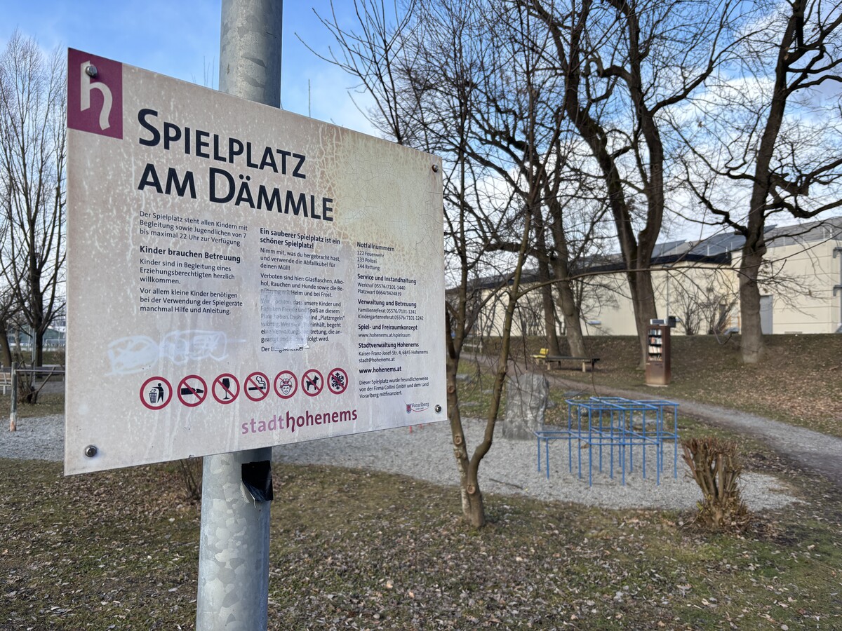 Rauchen verboten, heißt es auf den Hohenemser Spielplätzen.