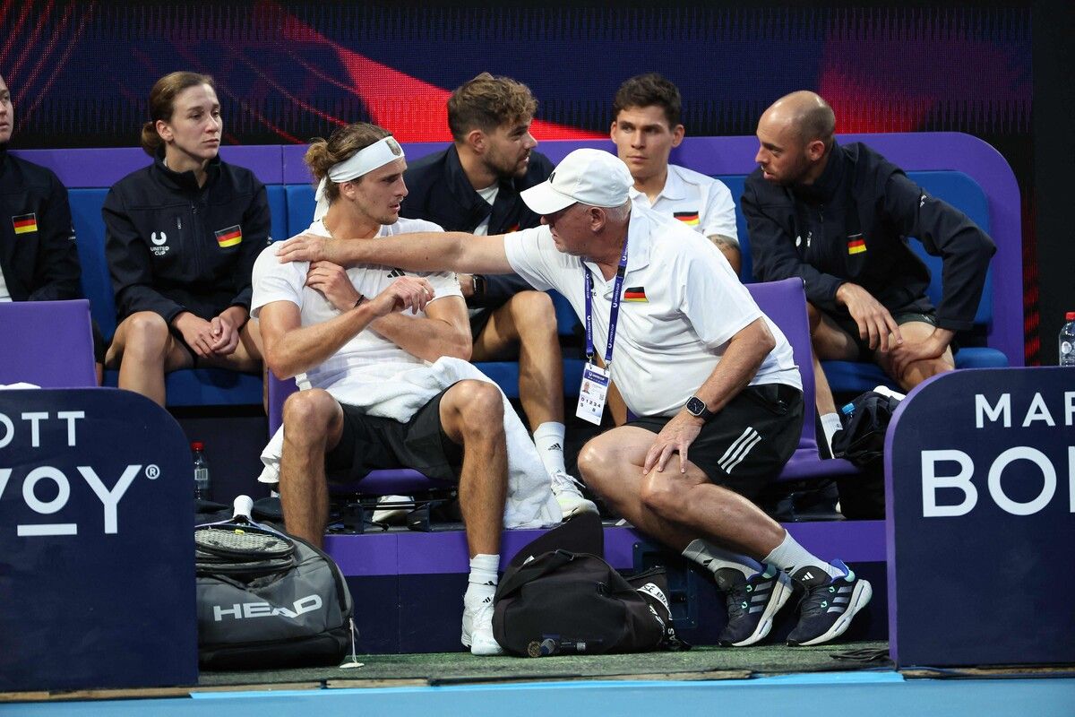 Schon im Spiel gegen China ließ sich Alexander Zverev immer wieder behandeln.⇒apa
