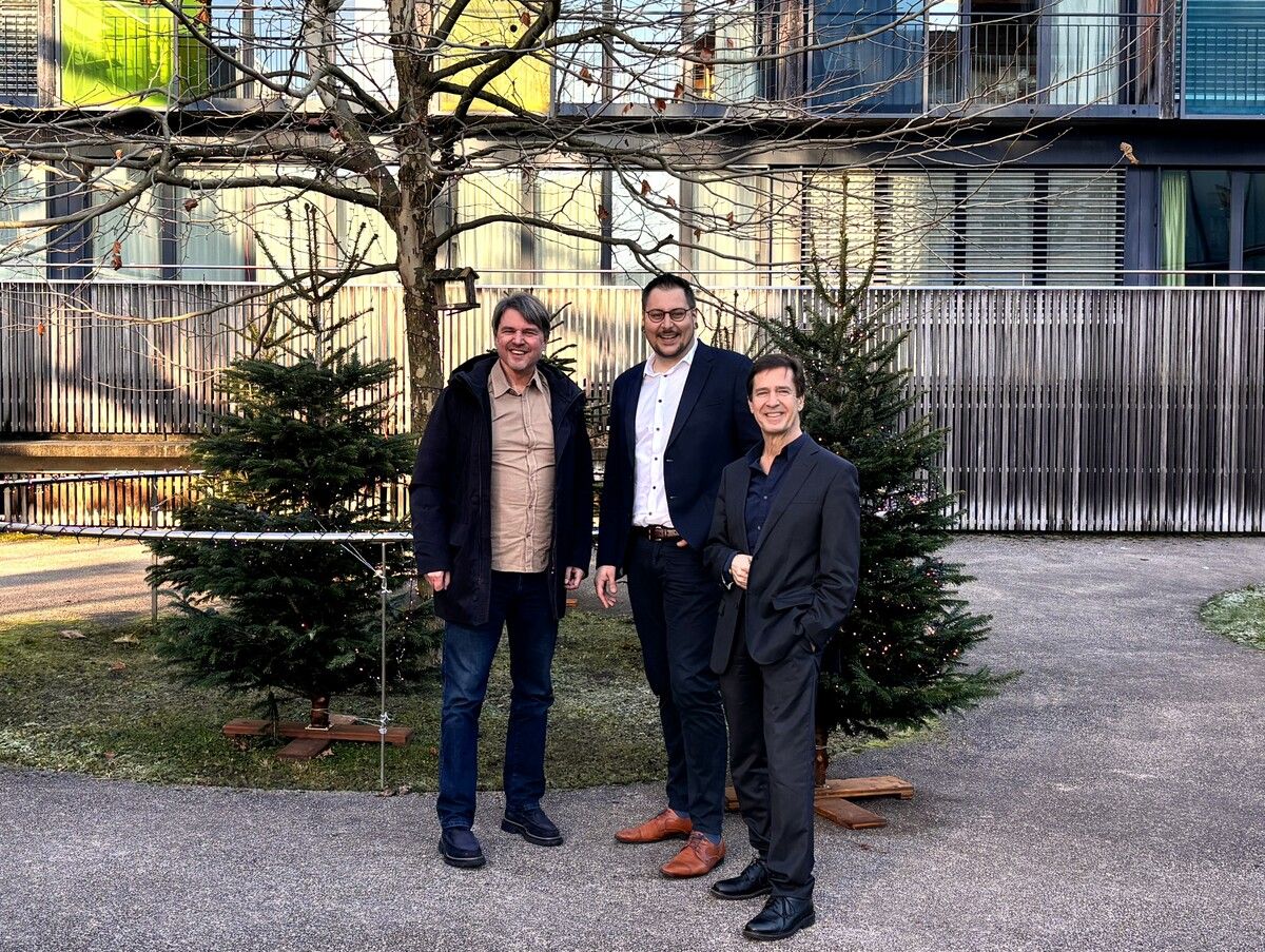 V. l.: Bürgermeister Kurt Fischer Fabian Hämmerle und Sigi Hämmerle.⇒GDE