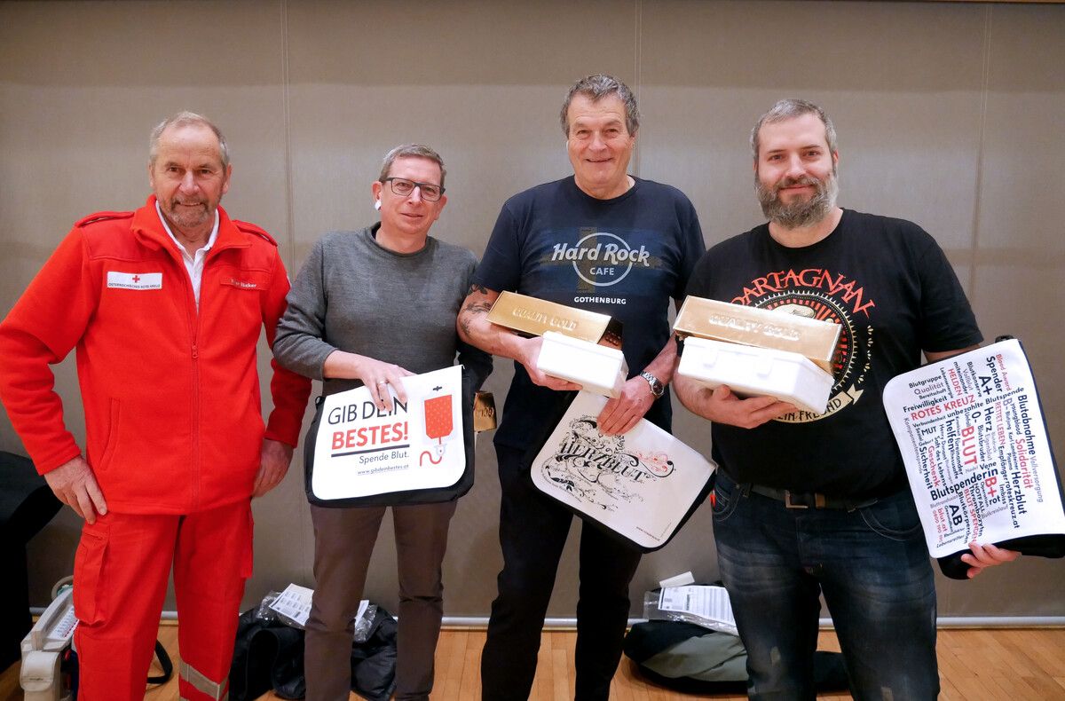 V. l.: Ehrenkommandant Norbert Rücker, Dietmar König aus Götzis, Wolfgang Graller und Thomas Watzdorf (beide aus Hohenems). ⇒Stadt Hohenems