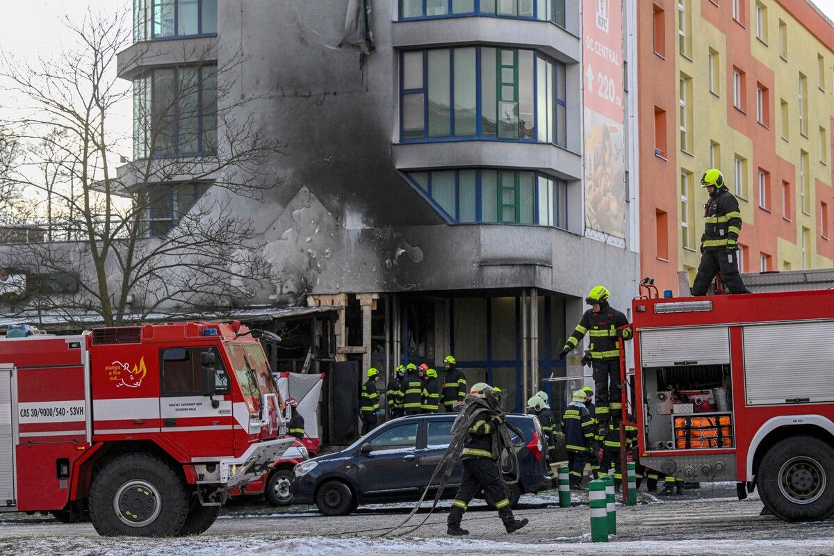 Viele Kräfte waren im Einsatz, darunter mehr als 60 Feuerwehrleute.⇒afp