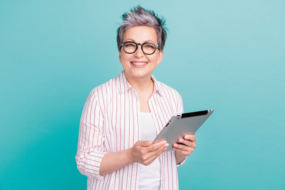 VN-Abonnent:innen besuchen den Workshop „Apple iPad für Senioren“ in der epos Werkstatt in Götzis zum Vorteilspreis und sparen 20 Euro.⇒Shutterstock