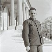 Jung, modern und Nazi