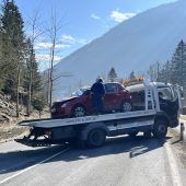 Auto in Andelsbuch überschlagen