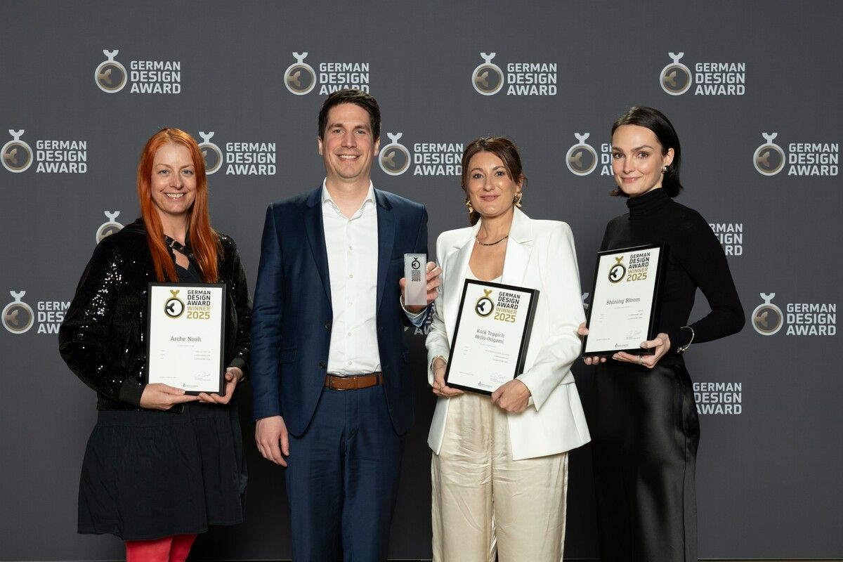 Das Team von Clarissakork bei der Preisverleihung in Frankfurt: Sandra Kacetl, Markus Kilga, Clarissa Steurer, Elena Stadelmann. ⇒Team Lutz Sternstein
