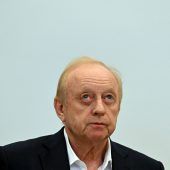 Aus der Haft ins Gericht