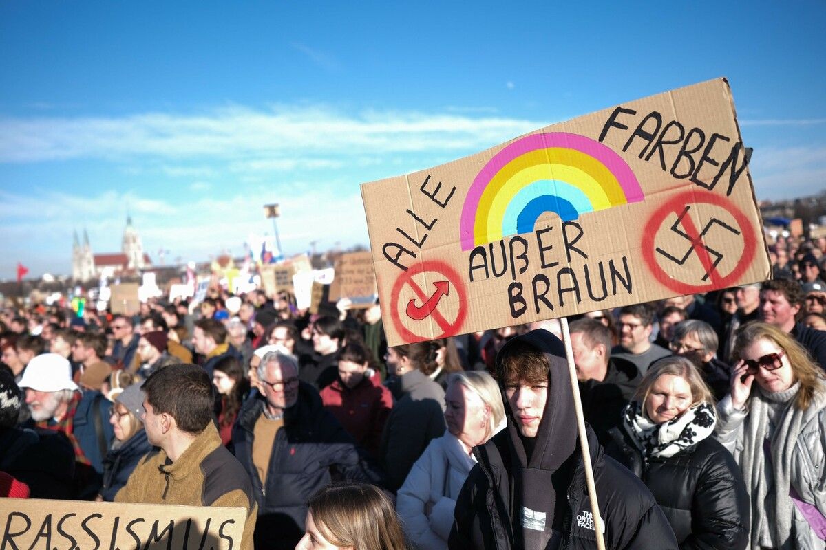 Demonstration in München gegen einen Rechtsruck in Deutschland.⇒AFP