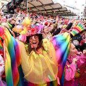 Kölner Karneval beginnt  unter starkem Polizeischutz