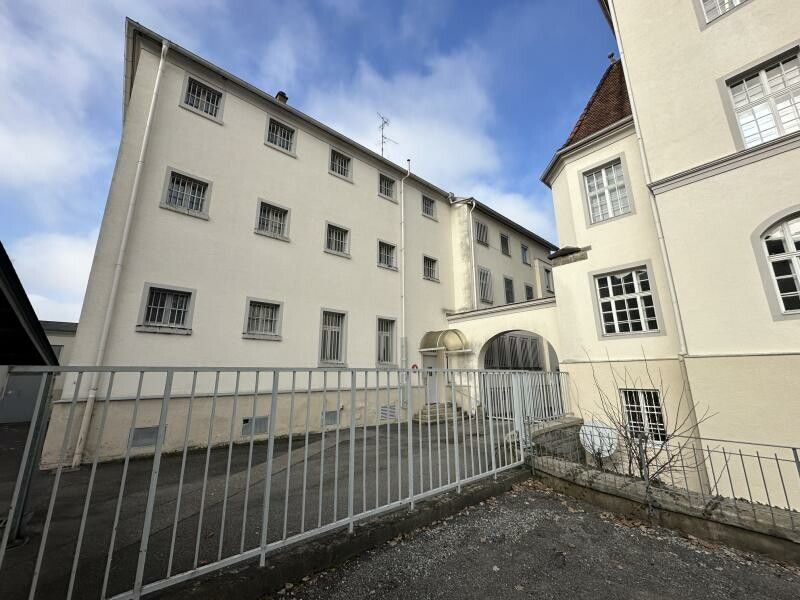 Die ehemalige Außenstelle Dornbirn der Justizanstalt Feldkirch ist derzeit der Verwahrlosung preisgegeben. ⇒VN/Paulitsch (2)