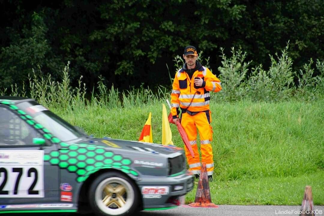 Die Streckensicherer von Safety Marshal sorgen für ein reibungsloses Rennen.⇒Verein Safety Marshal (4)