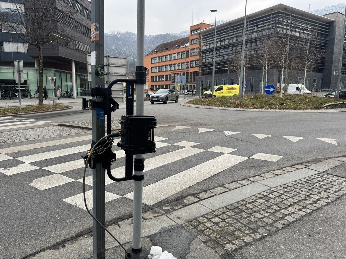 Eines der Geräte am HTL-Kreisverkehr in Bregenz.⇒Emilia Waanders