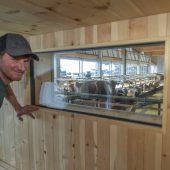 Saunieren mit Blick in den Stall