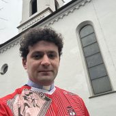 Priester mit Fußball-EM-Mission