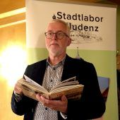 Alte Fotos hüten wie einen Schatz