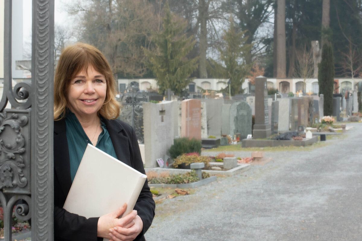 Ingrid Holzmüller faszinieren Friedhöfe. In jedem Urlaub besucht sie den Friedhof im jeweiligen Ort.⇒Klaus Hofer