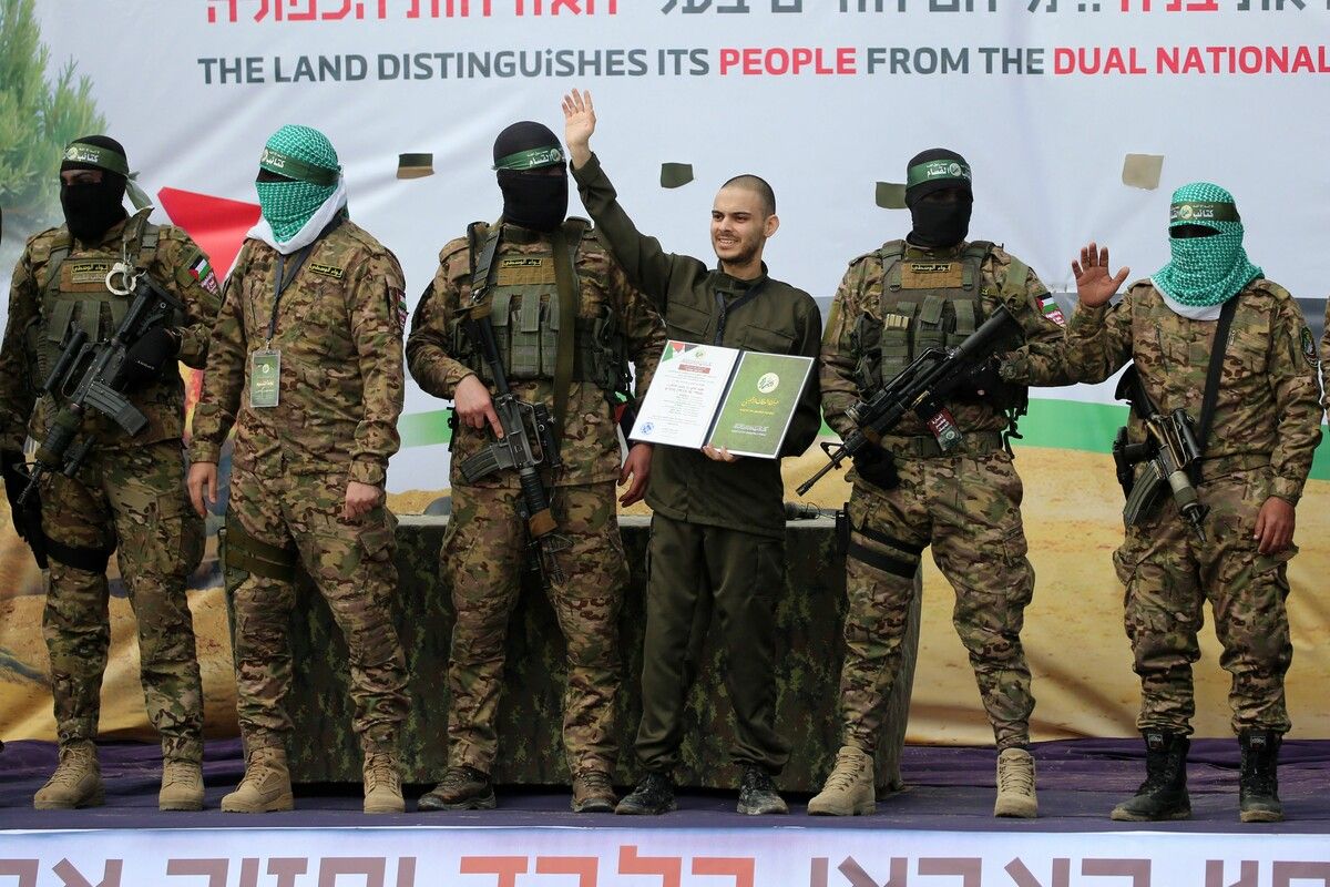 Israel will keine demütigenden Freilassungs-Zeremonien der Hamas mehr.⇒afp