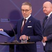 Politik in Kürze