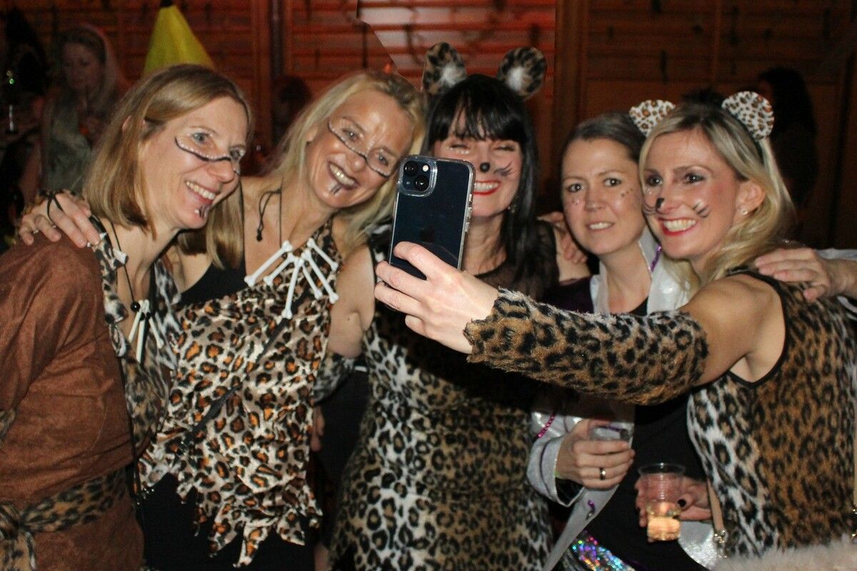 Komm, mach schnell ein Selfie und schick es den Fasnatmuffeln nach Hause.⇒STP (4)