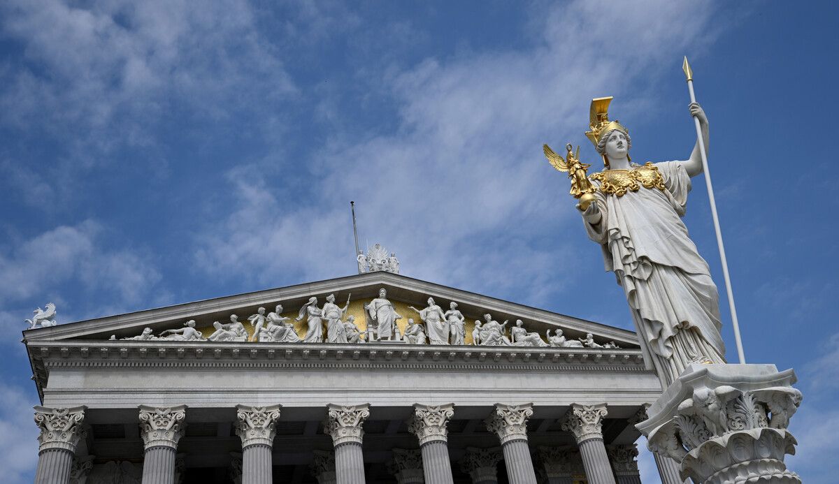 Kommende Woche findet am Mittwoch und Donnerstag die nächste Nationalratssitzung statt. Bis dahin könnte die neue Regierung stehen.⇒APA/SCHLAGER