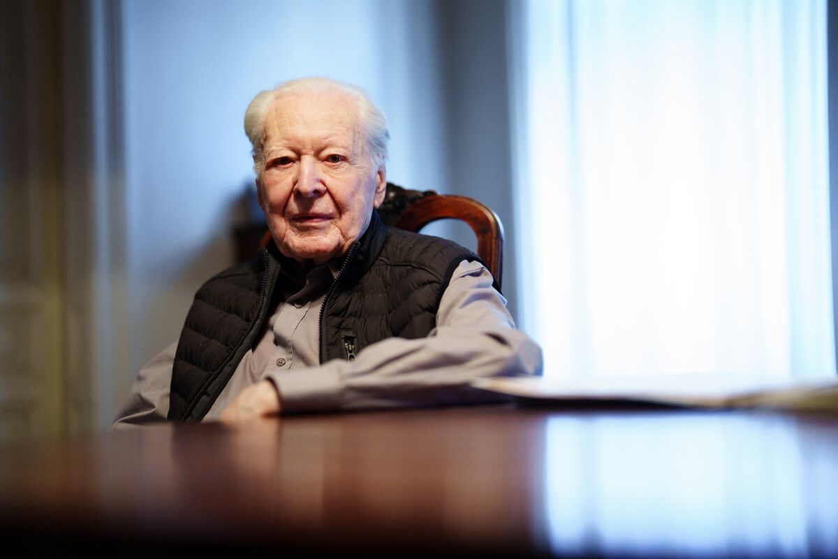 „Man kann auch mit 95 noch Liebes­gedichte schreiben.“⇒APA/EVA MANHART