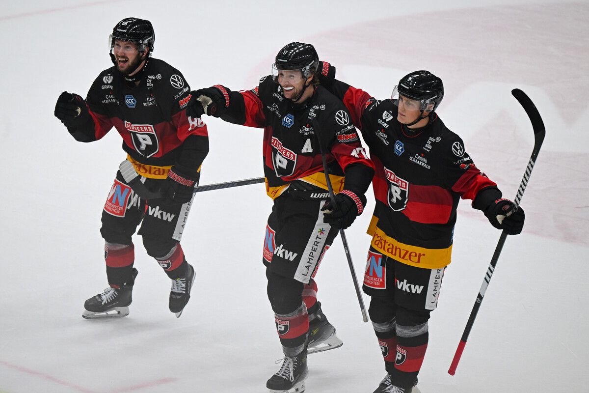 Oliver Cooper und Jakob Lundegard sind zum Jubeln verdammt. Nur Siege halten den Traum von den Pre-Play-offs am Leben.⇒gepa