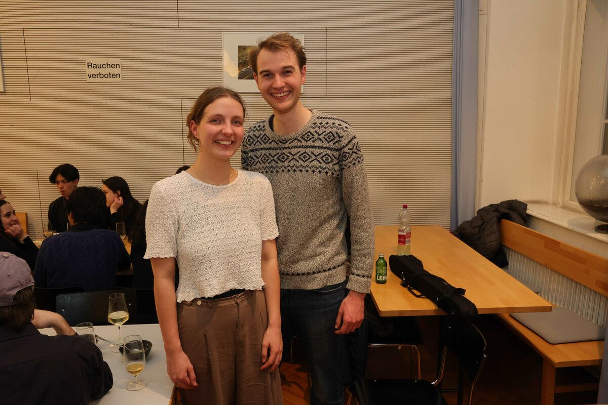 Rahel Neyer (Violine) und Sebastian Pilz (Cello).