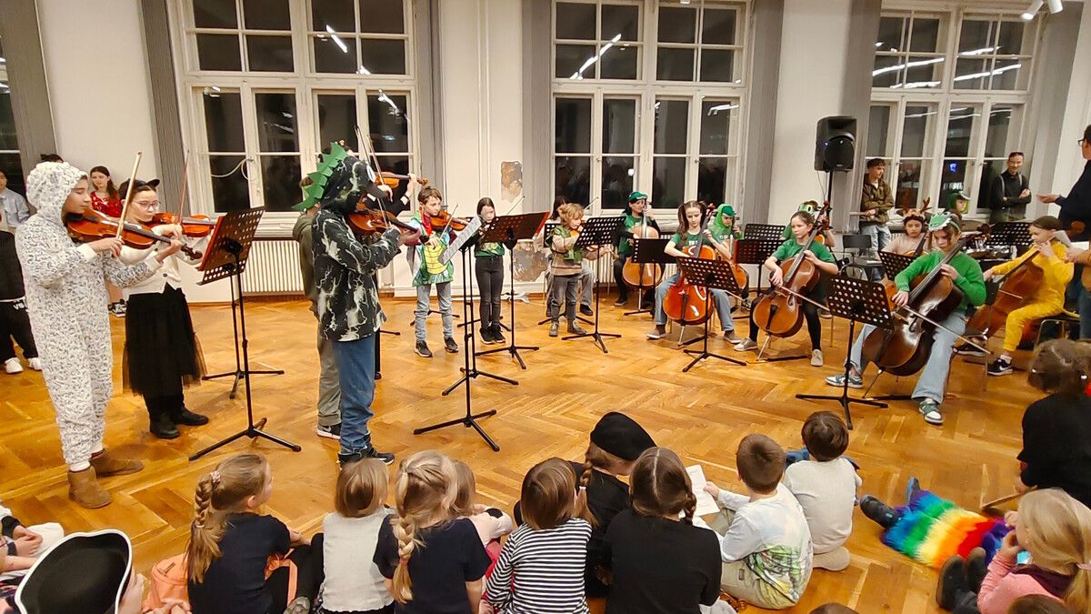 Schüler der Musikschule Feldkirch begeisterten im Pförtnerhaus.⇒he (2)