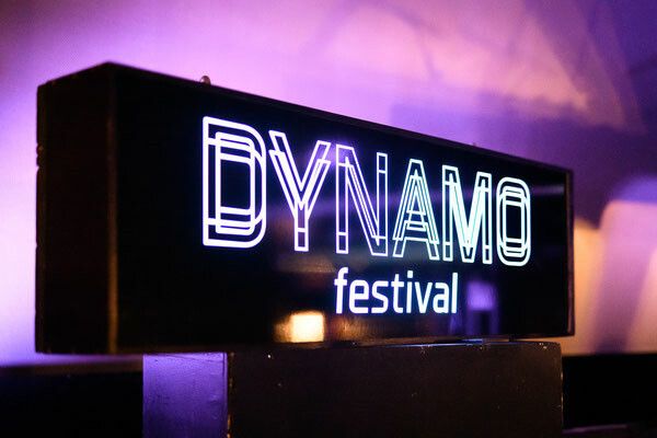 Von Indie und Post-Punk über Hip-Hop bis hin zu elektronischen Klängen bietet das Festival ein breites musikalisches Spektrum. ⇒spielboden