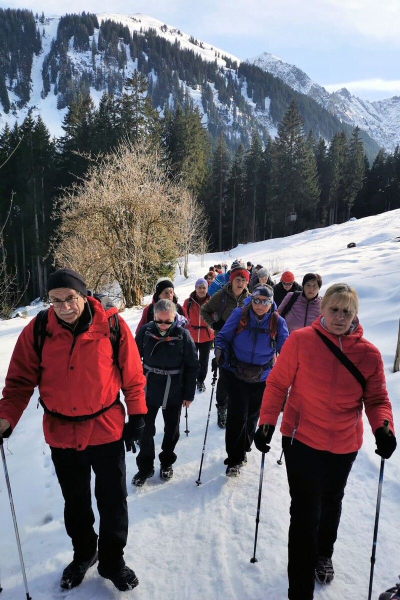 Winterwanderung zur Bergkristallhütte – ein unvergessliches Erlebnis.