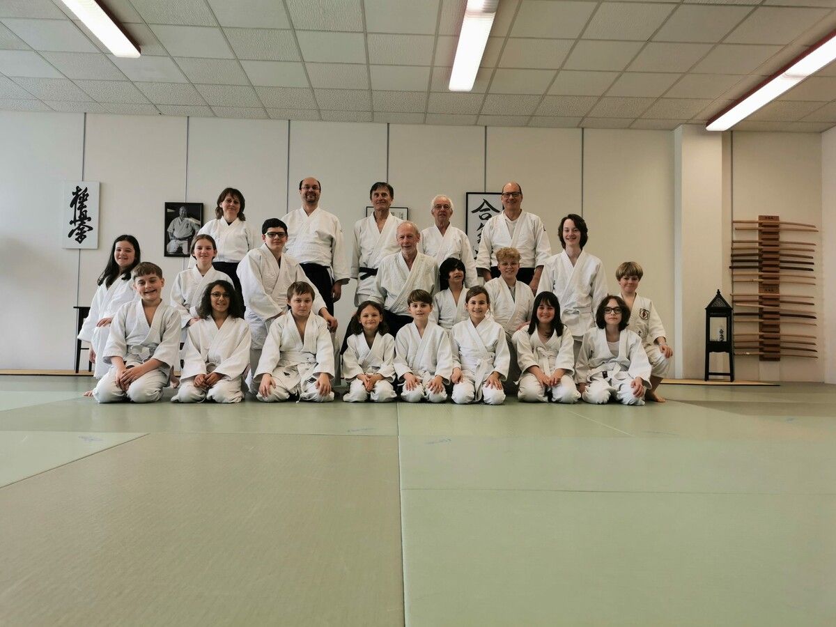 Aikido verbindet: Die Kindergruppe aus Dornbirn trainierte in Chur mit neuen Trainingspartnern und knüpfte Freundschaften.⇒Aikido Club