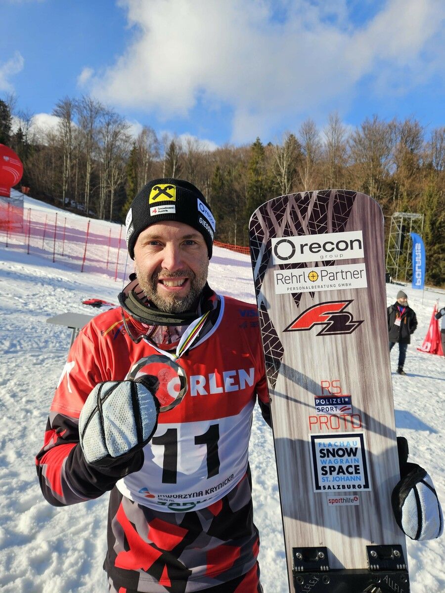 Andreas Prommegger jubelt über den Weltcupsieg in Polen.⇒???