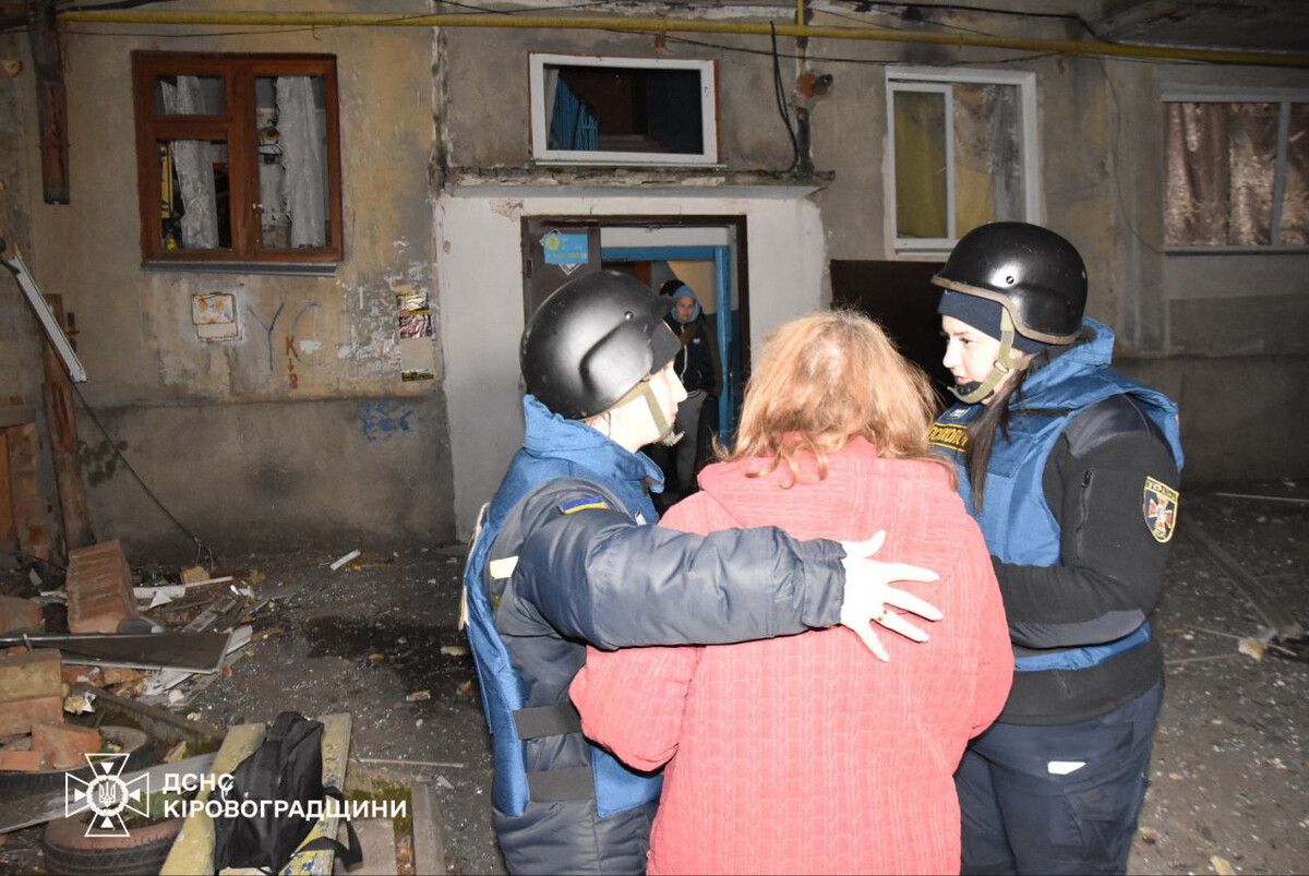 Auch die Ukraine berichtete über Schäden an Häusern in der Stadt Kropywnyzkyj. Zehn Menschen wurden verletzt, darunter vier Kinder.⇒aFP