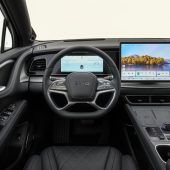 Crossover-Coupé mit Akkustrom-Antrieb
