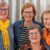 FORUM-Mitarbeiter:innen feiern Wiedersehen