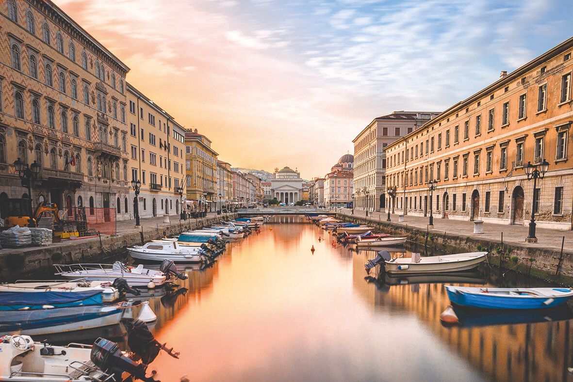 Der Canale Grande ist eine Oase der Ruhe im Zentrum von Triest.⇒Shutterstock