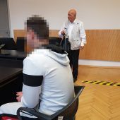 Bulgare (15) griff Syrer mit Messer an