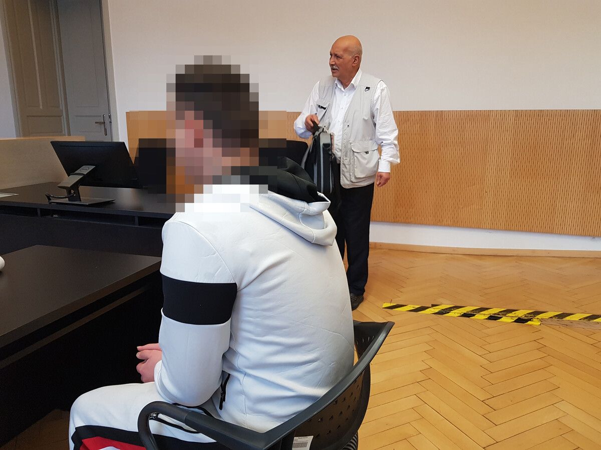 Der junge Angeklagte hatte sich sein Opfer damals willkürlich gewählt.⇒ Eckert