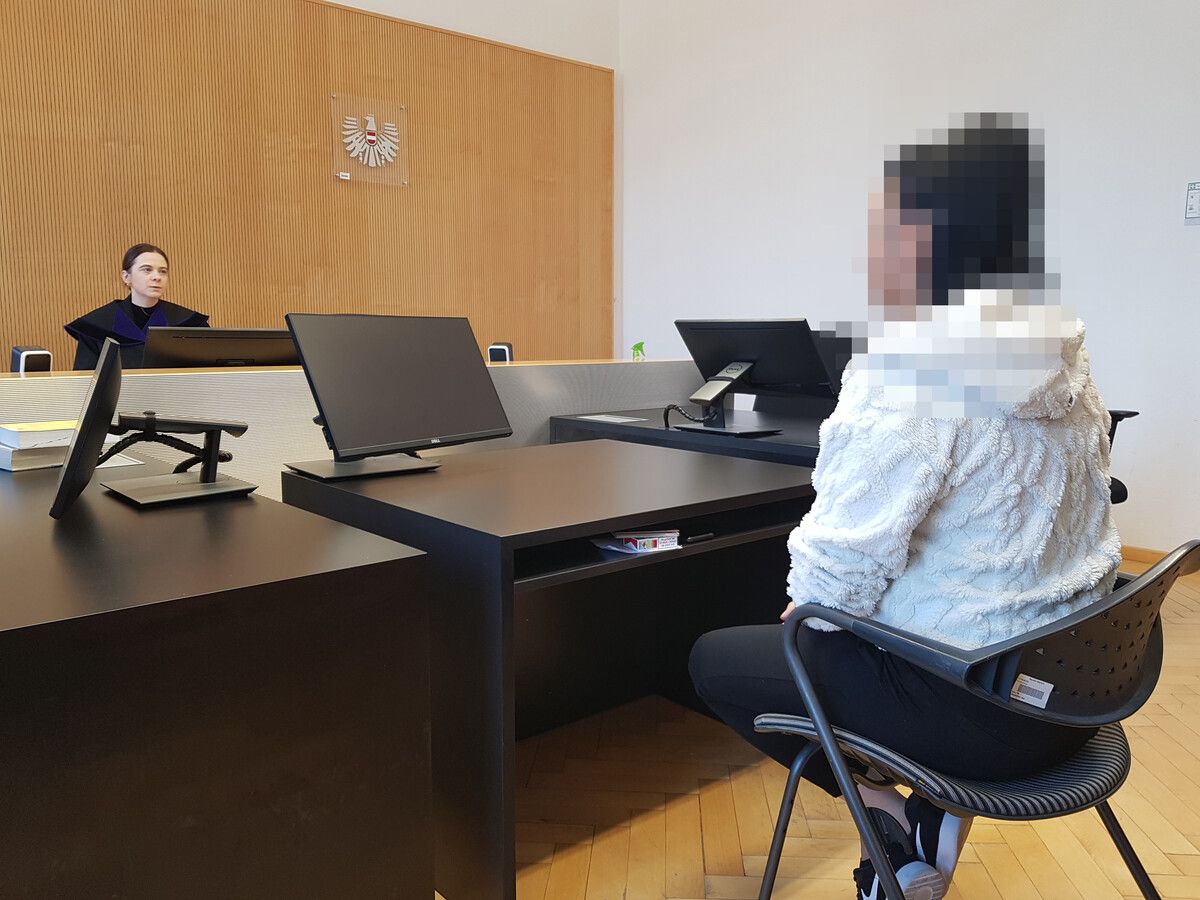 Die Angeklagte schämte sich vor Gericht über ihr damaliges Verhalten. ⇒Eckert